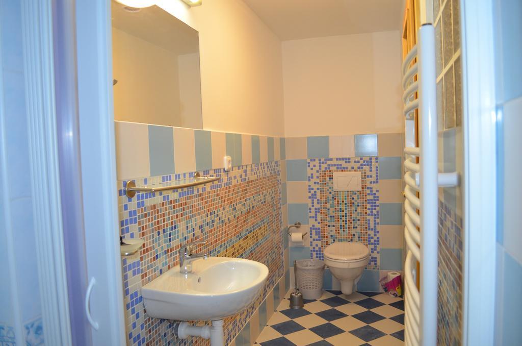Hotel Famozclub à Bakov nad Jizerou Extérieur photo